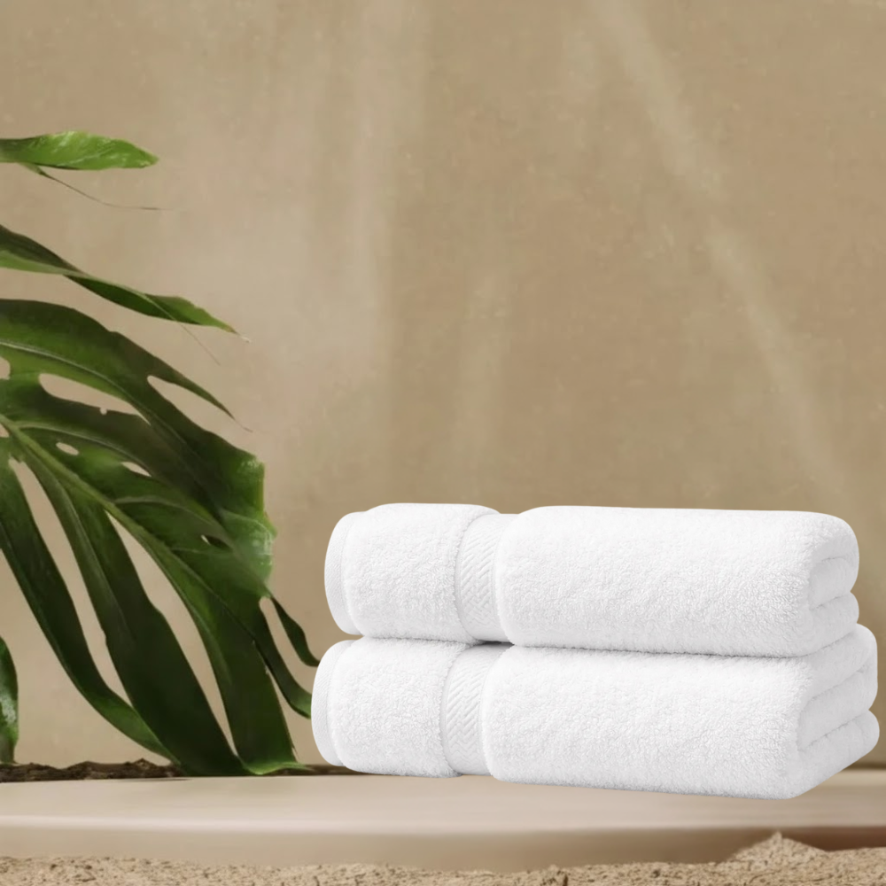 Quick-drying bath towel with a soft, plush texture designed for everyday comfort and easy care