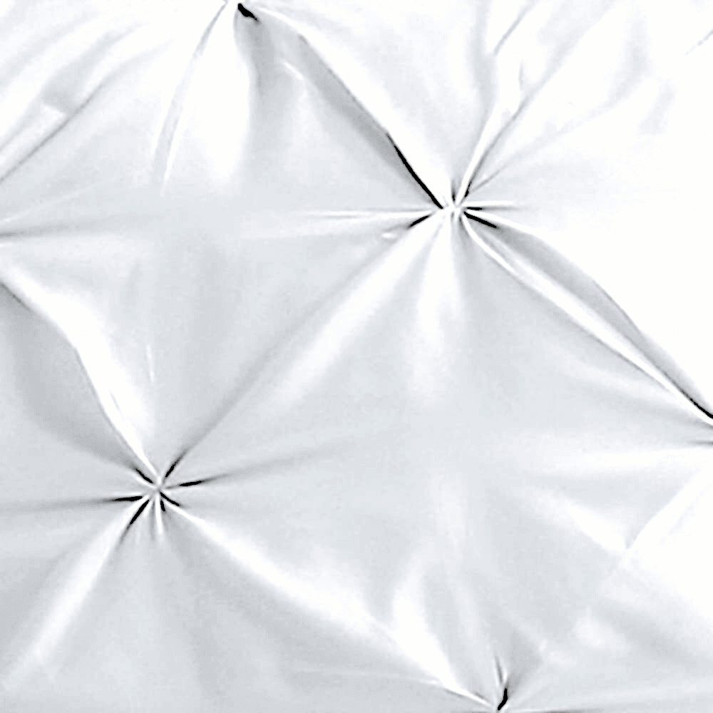 Premium pintuck bedding set, 3 pieces, designed for boutique hotels and luxury rentals.