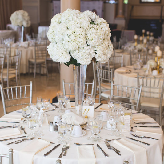 5 REASONS YOUR ESTABLISHMENT NEEDS TABLECLOTHS