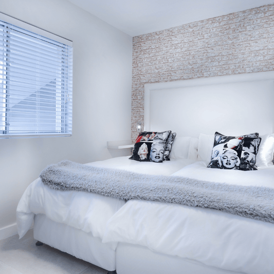Luxury hotel blankets  