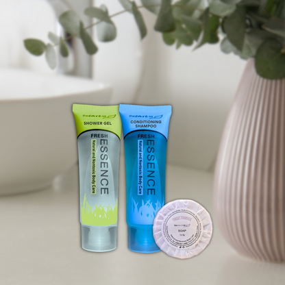 Compact hotel essentials: Travel-sized shower gel & shampoo for a refreshing and convenient stay. Easy to transport and perfect to travel 