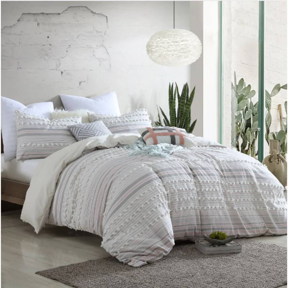 100% cotton premium quality comforter set for home and Airbnb use 