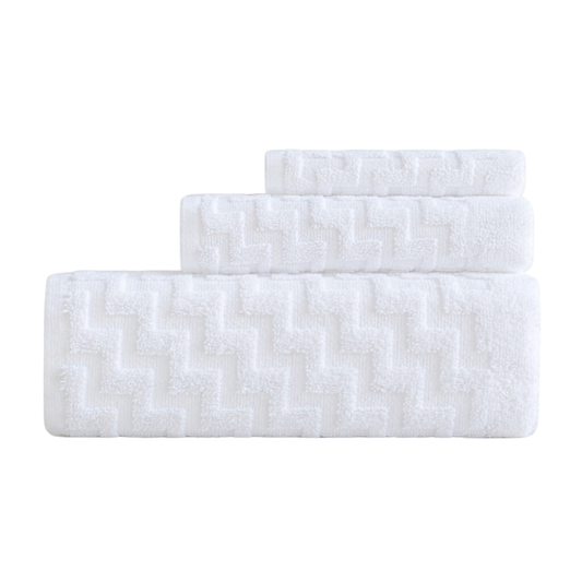 Quick-dry cotton-blend bath towel displayed to highlight its smooth texture and everyday comfort