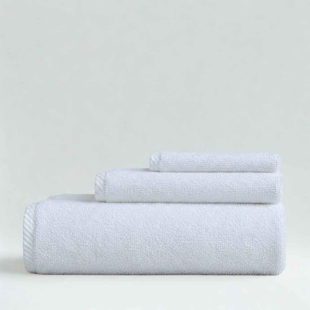 Thick cotton bath towel displayed to highlight its heavyweight texture, softness, and premium absorbency