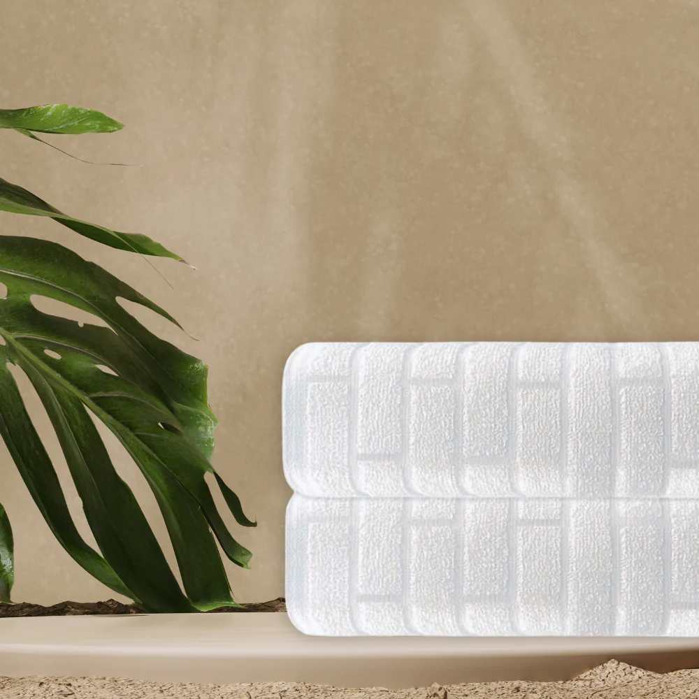 White jacquard towels for hotels -Ultra Premium Bath Towel / Pool Towel - (Closer view)