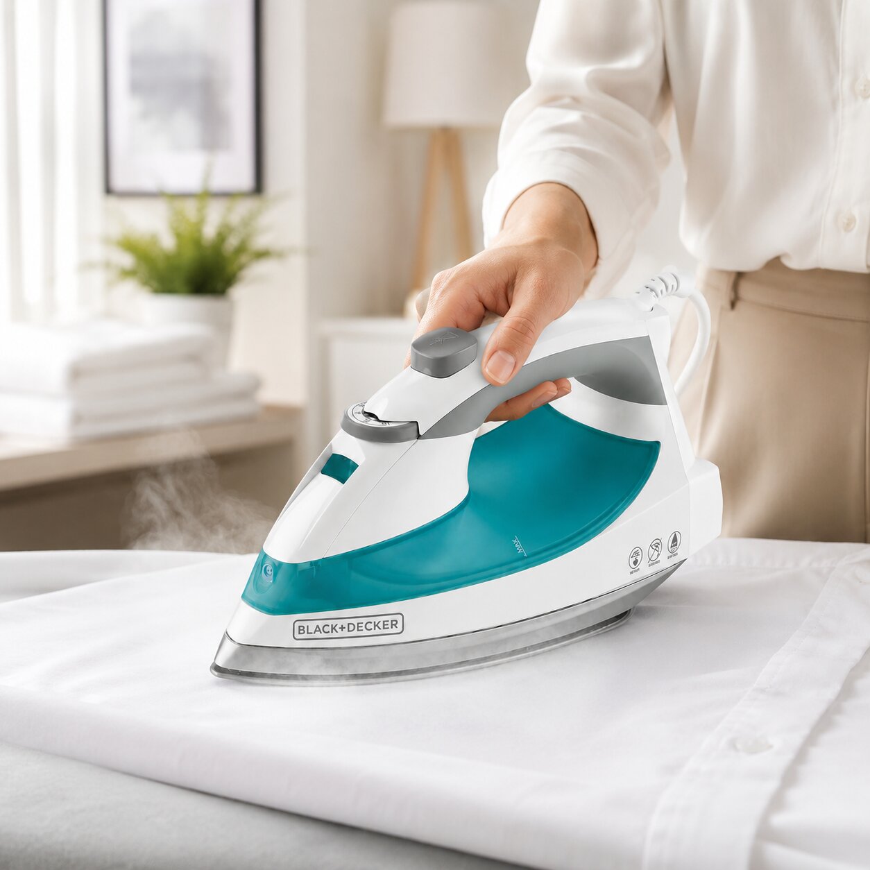 Hospitality Guest Room Iron, 1200W Steam Iron